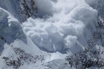 Закарпатський лижник, якого наздоганяла лавина, розповів, чому ризикував життям (Відео)