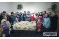 Волиняни наліпили майже 300 кілограмів вареників для воїнів АТО