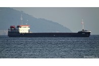 У Криму тоне судно з українцями на борту