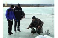 Луцькі рятувальники попереджають про небезпеку на льоду