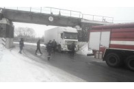 На Волині вантажівка перегородила трасу