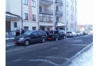 У Луцьку вночі згорів елітний автомобіль