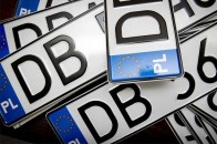 Понад 10 тисяч авто, на яких їздять українці, зареєстровані на 17 поляків