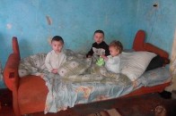 Мати-одиначка покинула 6-ох неповнолітніх дітей і пішла 