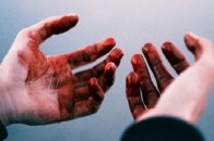 На Київщині чоловік по-звірячому зарізав друга (відео)