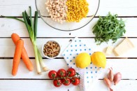 ТОП-10 продуктів, які необхідно їсти навесні