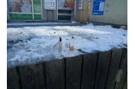 У Луцьку поблизу торгового центру жінка продавала сурогат