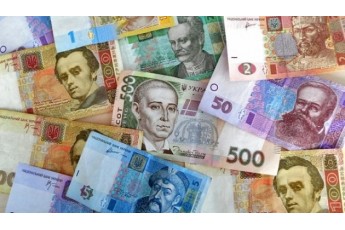 В Україні замінять паперові гроші на монети
