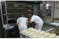 Волинські волонтери випікають хліб для бійців АТО