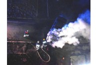 У Луцьку палаючий автомобіль врізався у будинок