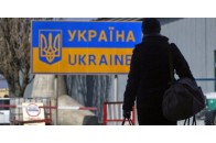Кожен четвертий українець хоче виїхати в іншу країну