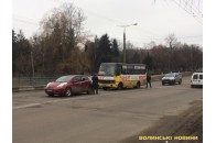 У Луцьку маршрутка врізалася у електрокар