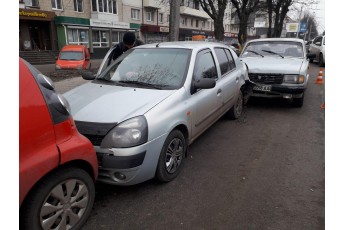 У Луцьку трапилася потрійна ДТП на Рівненській