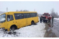 На Волині маршрутка з пасажирами злетіла у кювет