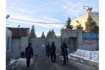 У Києві обшукують партію 