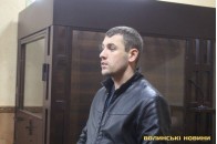 Волинянин, якого побили патрульні на очах у дитини, шукає справедливості в суді