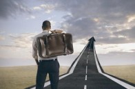 Повідомили, куди витрачають гроші, які надсилають українські заробітчани
