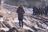 Через рух лісовозів, жителі волинського села потерпають від непрохідного болота
