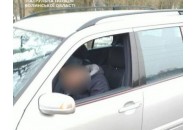 У Луцьку затримали п'яного водія без прав, який спав за кермом