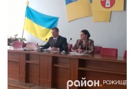 Ні стадіону, ні затвердженого звіту: як депутати відчитали голову Рожищенської РДА