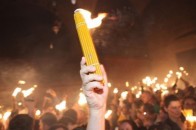 Митрополит з Волині привіз в Україну Благодатний вогонь