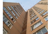 Волинянин випав з багатоповерхівки у Польщі