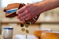 Більше 100 тисяч боржників з аліментів стали невиїзними