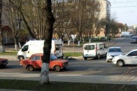 ДТП на проспекті Волі: автомобіль збив велосипедиста