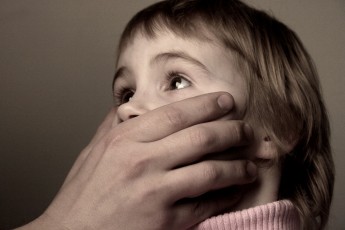 В Україні посилили покарання за педофілію