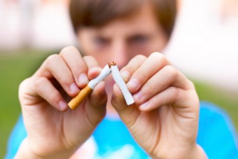 Школяра судили за куріння в громадському місці на Волині