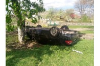 На трасі Луцьк-Ковель автомобіль злетів з дороги та перекинувся на дах