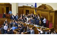 Українці платять за житло 92 мільйонерам-нардепам