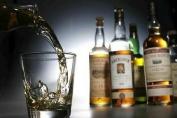 Найбільш шкідливий спосіб вживання алкоголю: висновок фахівців