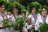 Скільки вихідних матимуть українці на Трійцю
