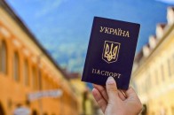 Єврокомісар розповів про ризики для призупинення безвізу України з ЄС