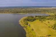 На Волині прокуратура повернула державі 100 гектарів і озеро, які незаконно віддала РДА