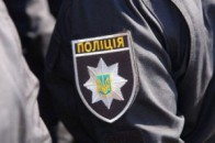 Батько жорстоко вбив безхатченка на очах дітей, які кидали в нього камінням