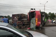 Вантажівка без гальм протаранила 15 авто у Росії (відео)