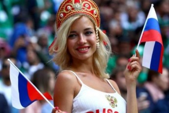 Найгарніша російська вболівальниця виявилася порнозіркою