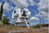Американець оселився в місячному модулі
