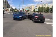 У Луцьку зіштовхнулись 2 іномарки поблизу РАЦСу