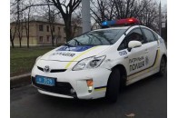 Нетверезий велосипедист врізався у поліцейське авто на Рівненщині