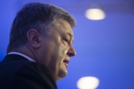 У Порошенка катастрофічно падають рейтинги