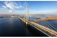 Гра зі смертю: як підлітки розважаються на мосту у Києві