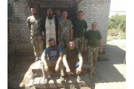 Волинський священик відвідав бійців на Сході