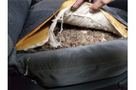 На кордоні затримали авто повністю 