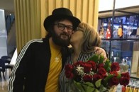 Мама Дзідзя прилетіла на зйомки суперфільму