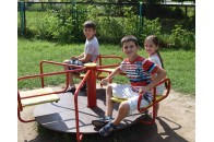 У Любче відкрили дитячий майданчик та відзначили День села