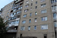 Дворічна дівчинка зачинила себе у квартирі
