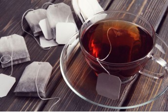 Медики виявили небезпеку чаю у пакетиках
